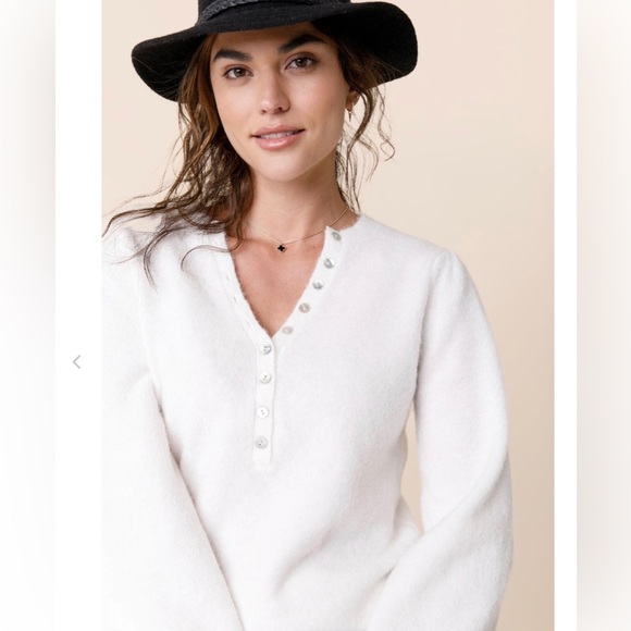 NWT Blue Rain white sweater size Small - Picture 3 of 12